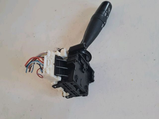 bontott SUZUKI SWIFT III Bal Kormánykapcsoló Irányjelző