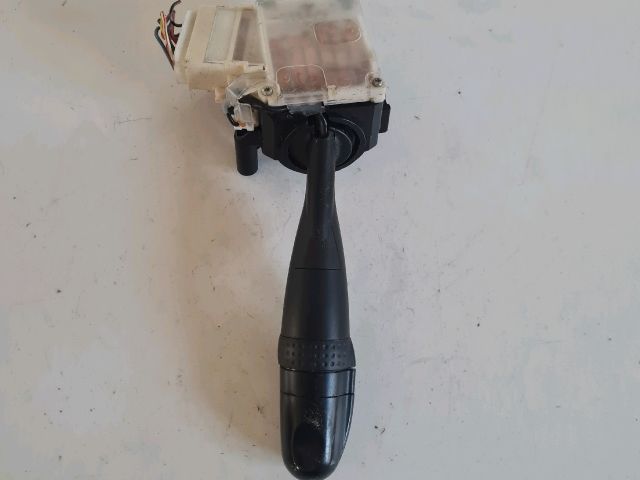 bontott SUZUKI SWIFT III Bal Kormánykapcsoló Irányjelző