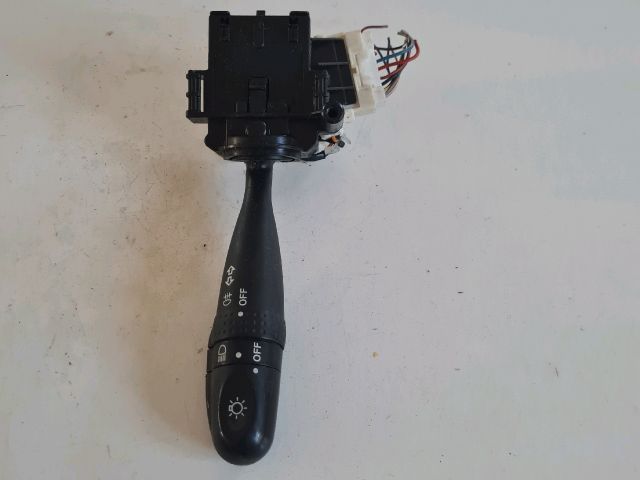 bontott SUZUKI SWIFT III Bal Kormánykapcsoló Irányjelző