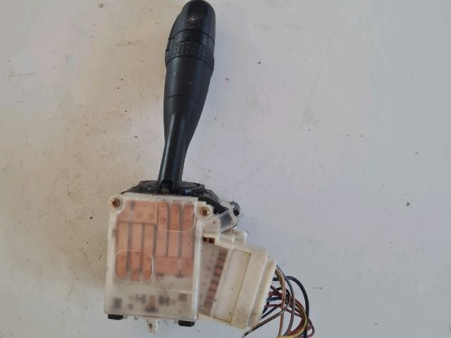 bontott SUZUKI SWIFT III Bal Kormánykapcsoló Irányjelző