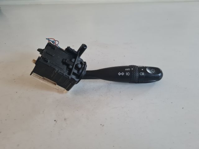 bontott SUZUKI SWIFT III Bal Kormánykapcsoló Irányjelző