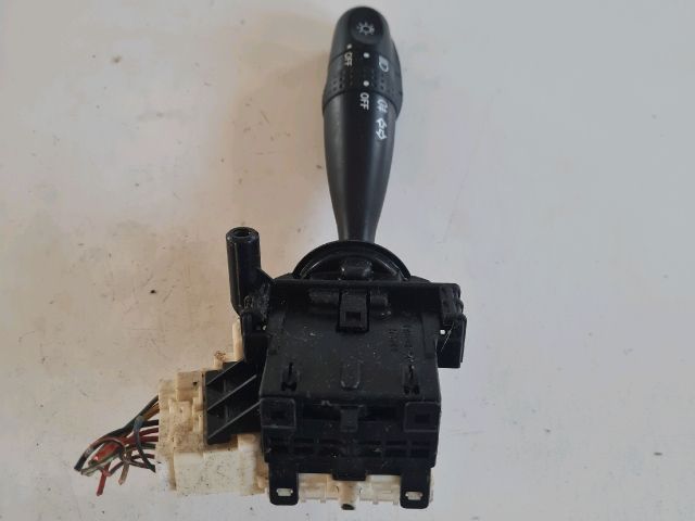 bontott SUZUKI SWIFT III Bal Kormánykapcsoló Irányjelző