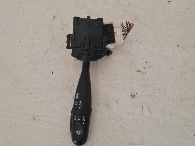 bontott SUZUKI SWIFT III Bal Kormánykapcsoló Irányjelző