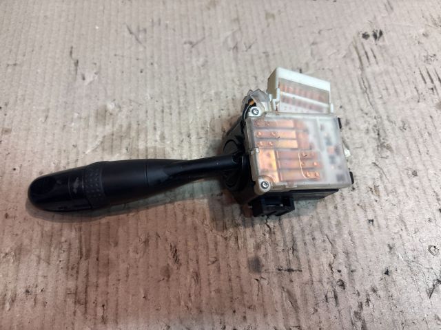 bontott SUZUKI SWIFT III Bal Kormánykapcsoló Irányjelző