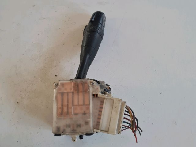 bontott SUZUKI SWIFT III Bal Kormánykapcsoló Irányjelző