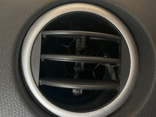 bontott SUZUKI SWIFT III Bal Szellőző