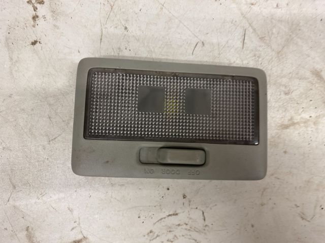 bontott SUZUKI SWIFT III Beltér Világítás Első