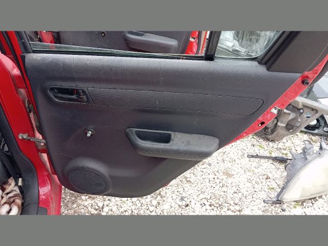 bontott SUZUKI SWIFT III Beltér Világítás Első