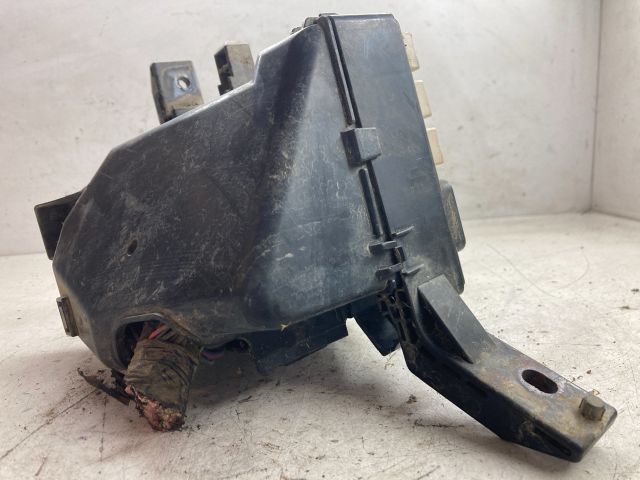 bontott SUZUKI SWIFT III Biztosítéktábla Doboz