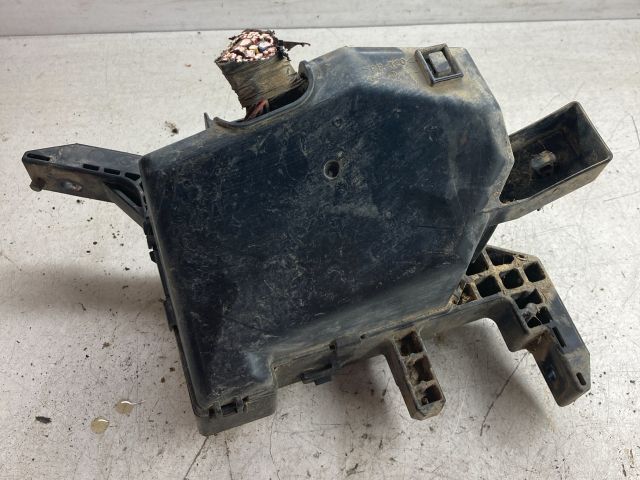 bontott SUZUKI SWIFT III Biztosítéktábla Doboz