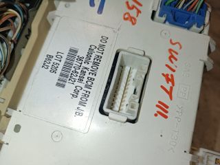 bontott SUZUKI SWIFT III Biztosítéktábla Utastér