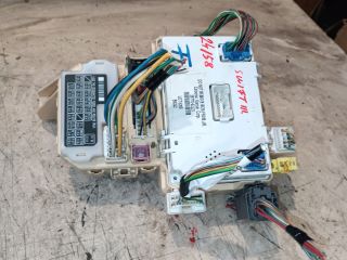 bontott SUZUKI SWIFT III Biztosítéktábla Utastér