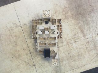 bontott SUZUKI SWIFT III Biztosítéktábla Utastér