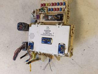 bontott SUZUKI SWIFT III Biztosítéktábla Utastér