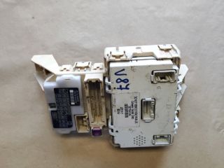 bontott SUZUKI SWIFT III Biztosítéktábla Utastér