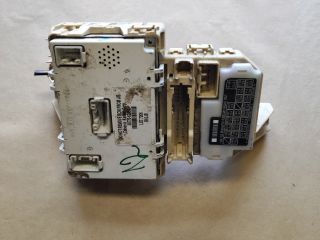 bontott SUZUKI SWIFT III Biztosítéktábla Utastér