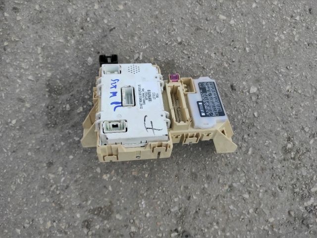 bontott SUZUKI SWIFT III Biztosítéktábla Utastér