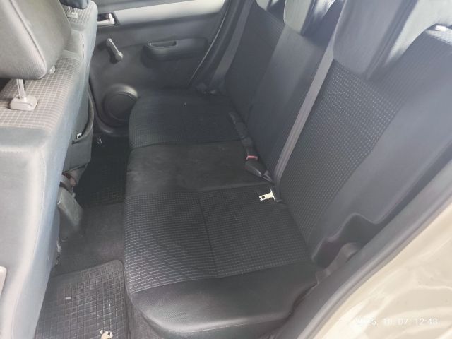 bontott SUZUKI SWIFT III Csomagtér Szellőző Hátsó