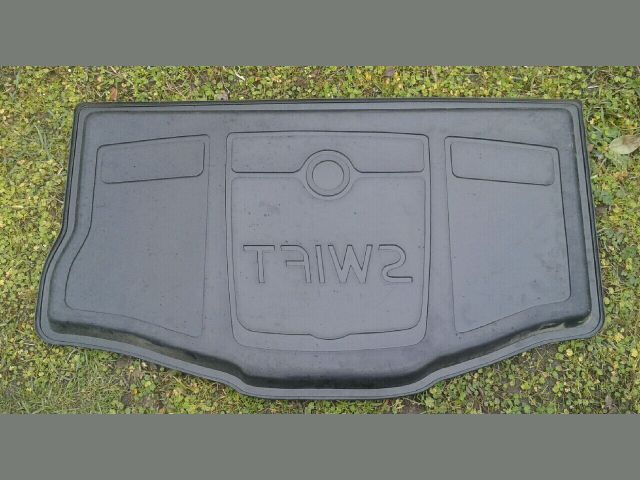 bontott SUZUKI SWIFT III Csomagtér Tálca