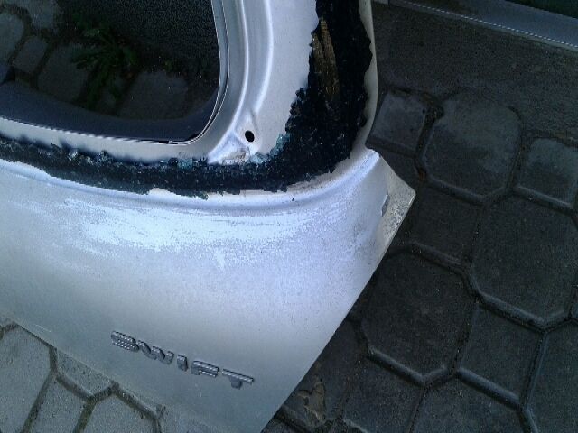 bontott SUZUKI SWIFT III Csomagtér Világítás