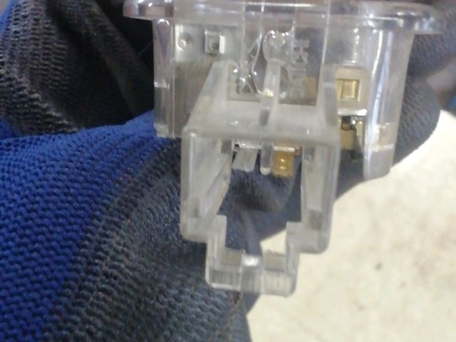 bontott SUZUKI SWIFT III Csomagtér Világítás