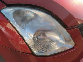 bontott SUZUKI SWIFT III Csomagtérajtó Gumikéder