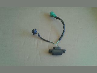 bontott SUZUKI SWIFT III Csomagtérajtó Kapcsoló