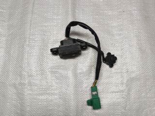 bontott SUZUKI SWIFT III Csomagtérajtó Kapcsoló