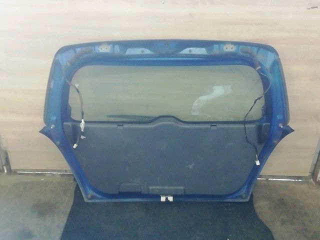 bontott SUZUKI SWIFT III Csomagtérajtó (Részeivel)