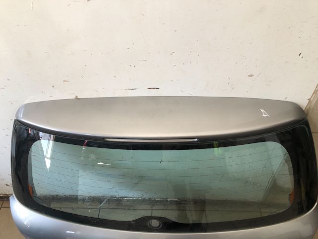 bontott SUZUKI SWIFT III Csomagtérajtó (Részeivel)