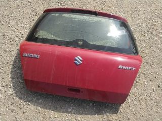 bontott SUZUKI SWIFT III Csomagtérajtó (Részeivel)