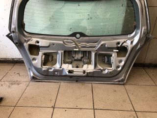 bontott SUZUKI SWIFT III Csomagtérajtó (Részeivel)