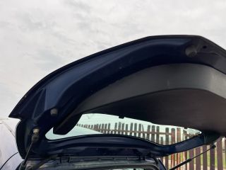 bontott SUZUKI SWIFT III Csomagtérajtó (Üres lemez)