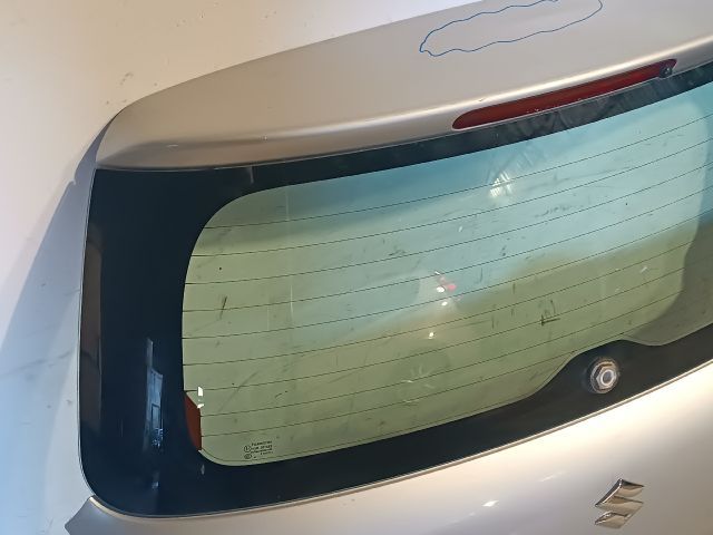 bontott SUZUKI SWIFT III Csomagtérajtó (Üres lemez)