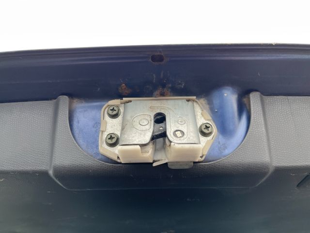 bontott SUZUKI SWIFT III Csomagtérajtó (Üres lemez)