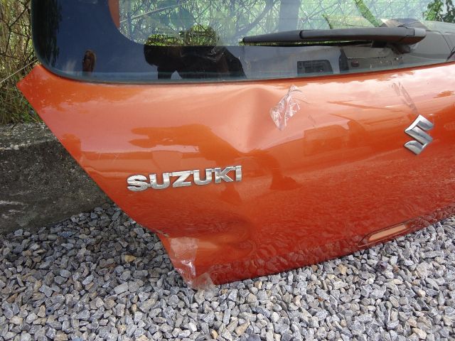 bontott SUZUKI SWIFT III Csomagtérajtó (Üres lemez)