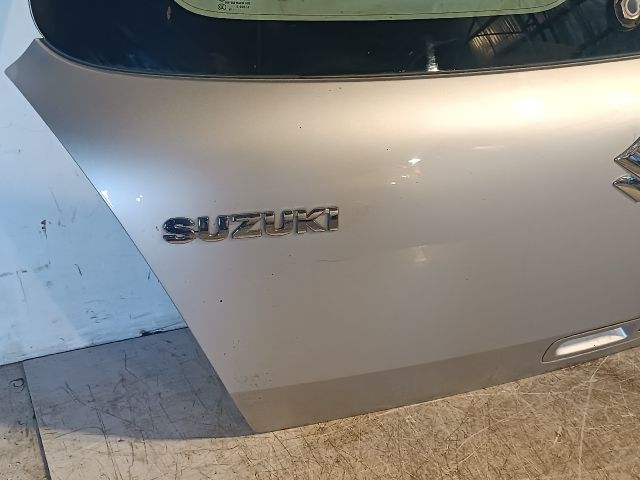 bontott SUZUKI SWIFT III Csomagtérajtó (Üres lemez)