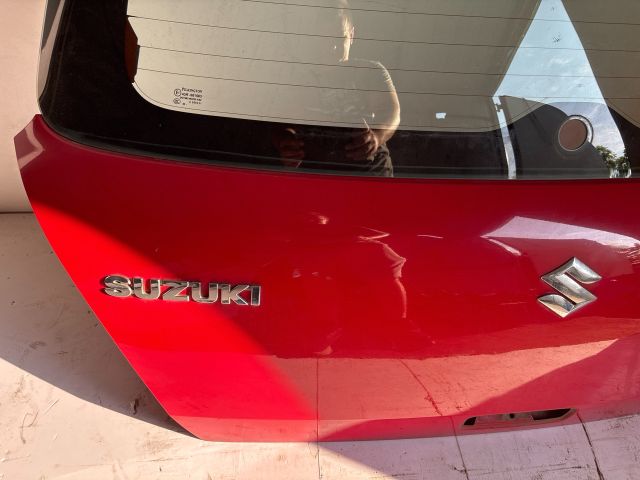 bontott SUZUKI SWIFT III Csomagtérajtó (Üres lemez)