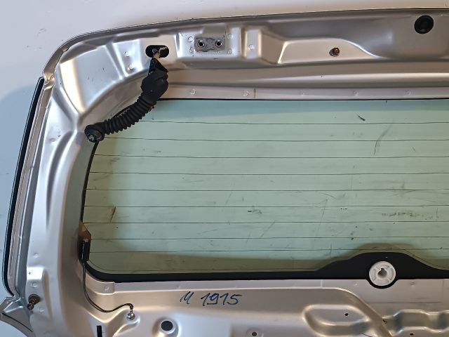 bontott SUZUKI SWIFT III Csomagtérajtó (Üres lemez)