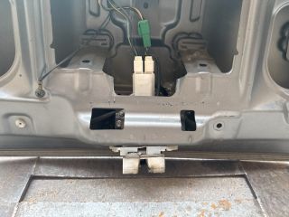 bontott SUZUKI SWIFT III Csomagtérajtó (Üres lemez)