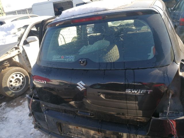 bontott SUZUKI SWIFT III Csomagtérajtó (Üres lemez)