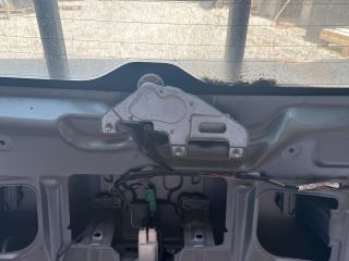 bontott SUZUKI SWIFT III Csomagtérajtó (Üres lemez)