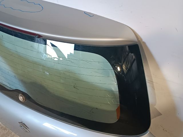 bontott SUZUKI SWIFT III Csomagtérajtó (Üres lemez)