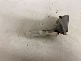 bontott SUZUKI SWIFT III Csomagtérajtó Zárszerkezet