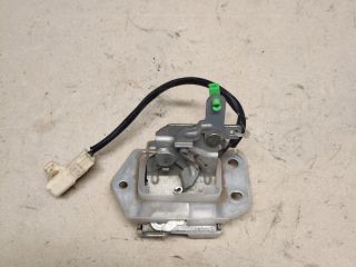 bontott SUZUKI SWIFT III Csomagtérajtó Zárszerkezet