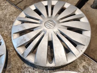 bontott SUZUKI SWIFT III Dísztárcsa Szett