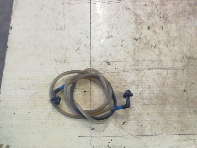 bontott SUZUKI SWIFT III Első Ablakmosó Fúvóka