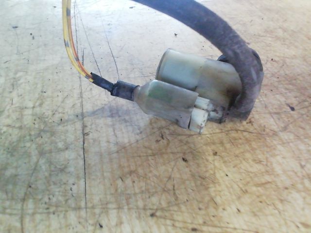 bontott SUZUKI SWIFT III Első Ablakmosó Szivattyú