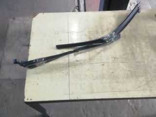 bontott SUZUKI SWIFT III Első Ablaktörlő Lapát Pár