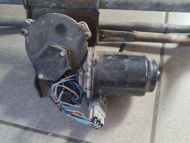 bontott SUZUKI SWIFT III Első Ablaktörlő Szerkezet Motorral